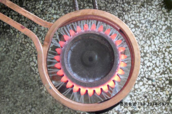 局部淬火機(jī)設(shè)備